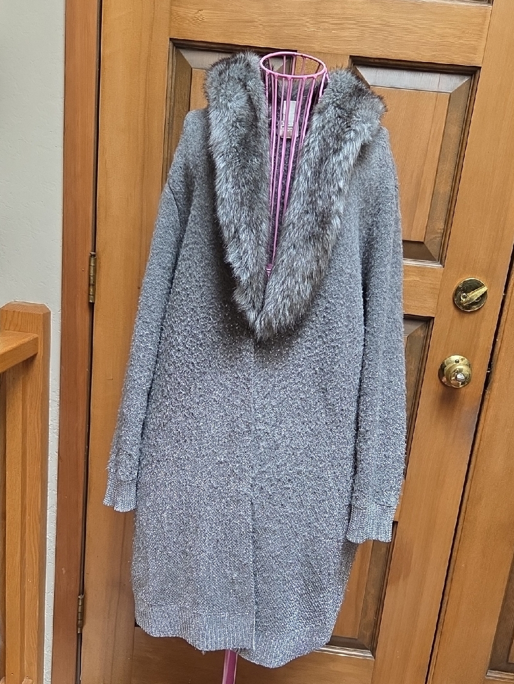 Chico's Sz 3 shimmer cardigan sweater coat with a faux fur collar metallic